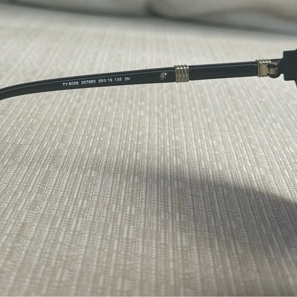 NWOT Tory Burch Black Metal Cat Eye Sunglasses